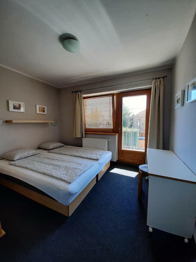 Familia Apartmanhaz Кестхей Экстерьер фото